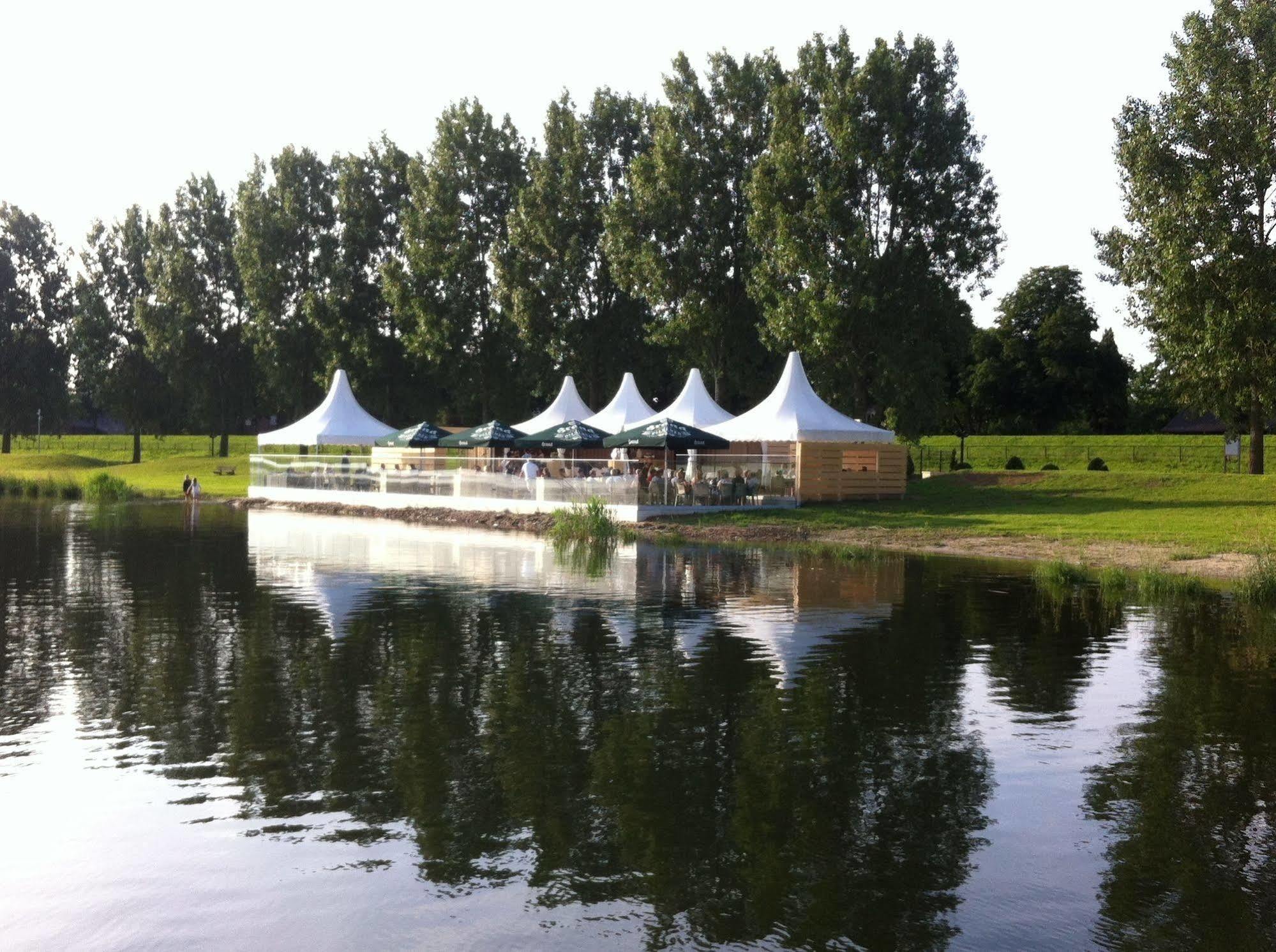 Restaurant Oolderhof Bv Hotel Roermond Exterior photo